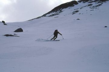 12 dalla Porta del Villano, sui pendii esposti a nord, in discesa verso l'Alpeggio del Balmerotto